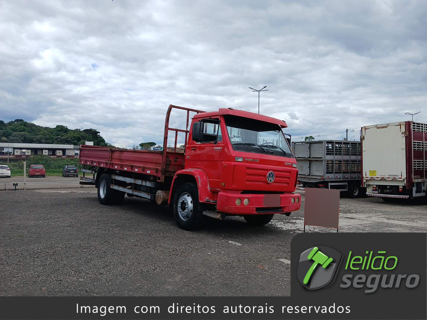 LOTE 093 VOLKSWAGEN 13.190 WORKER 4X2 2013/2013