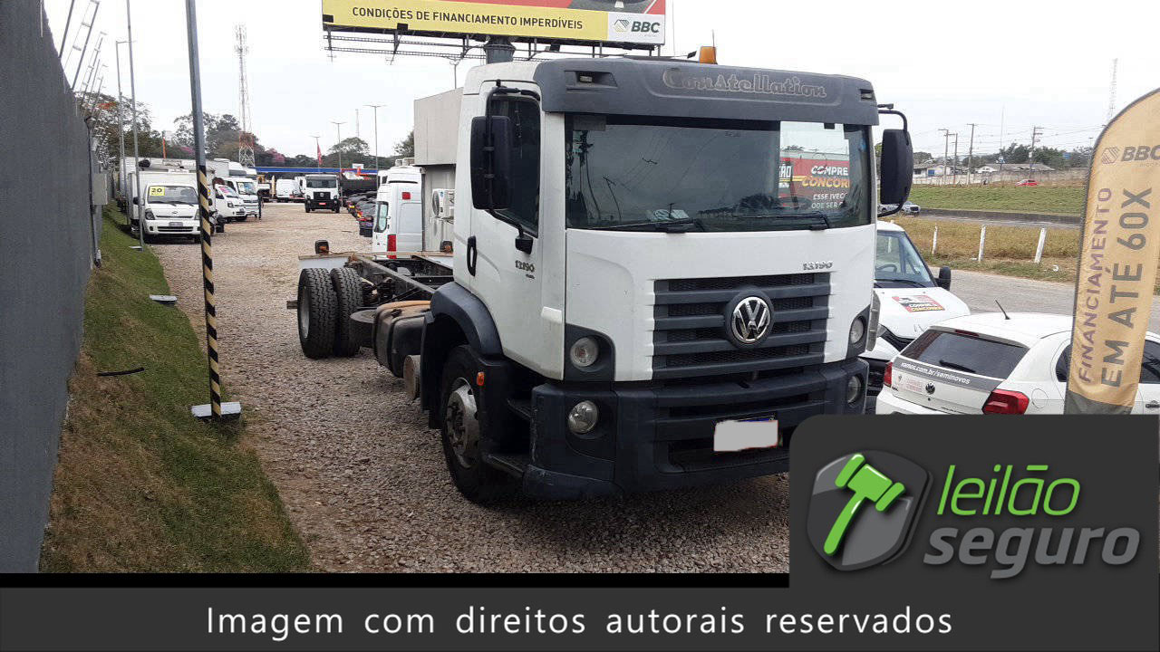 LOTE 128 VOLKSWAGEN 13.190 CRM 4X2 2019/2020