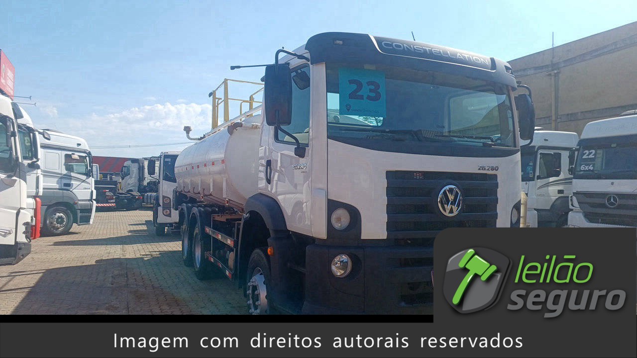 LOTE 002 VOLKSWAGEN 26.280 CRM 6X4 2022/2023