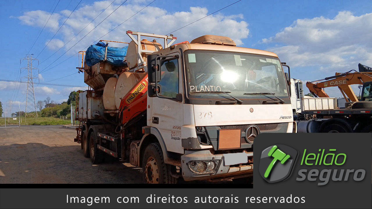 LOTE 016 MERCEDES-BENZ ATEGO 2730 6X4 CE 2017/2018