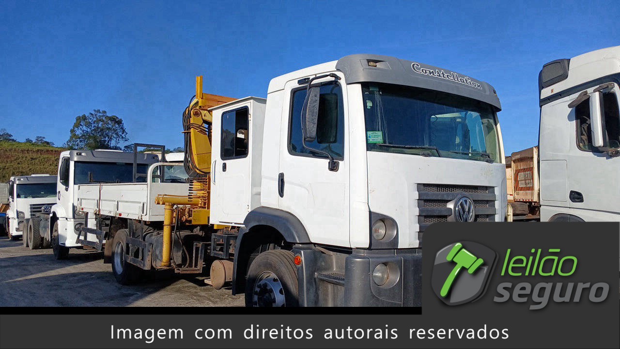 LOTE 017 VOLKSWAGEN 15.190 CRM 4X2 2017/2018