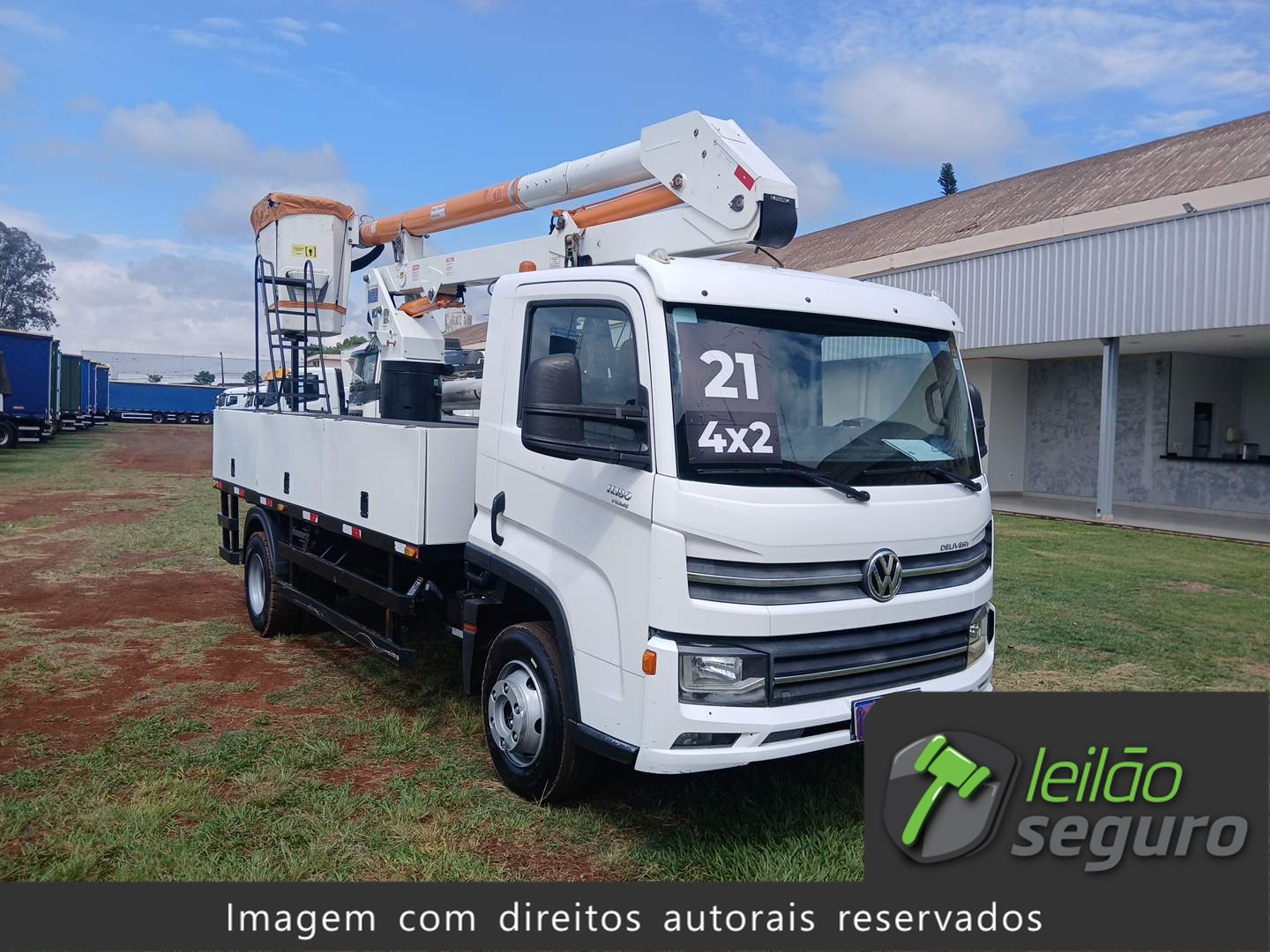 LOTE 010 VOLKSWAGEN 11.180 DELIVERY 4X2 2020/2021