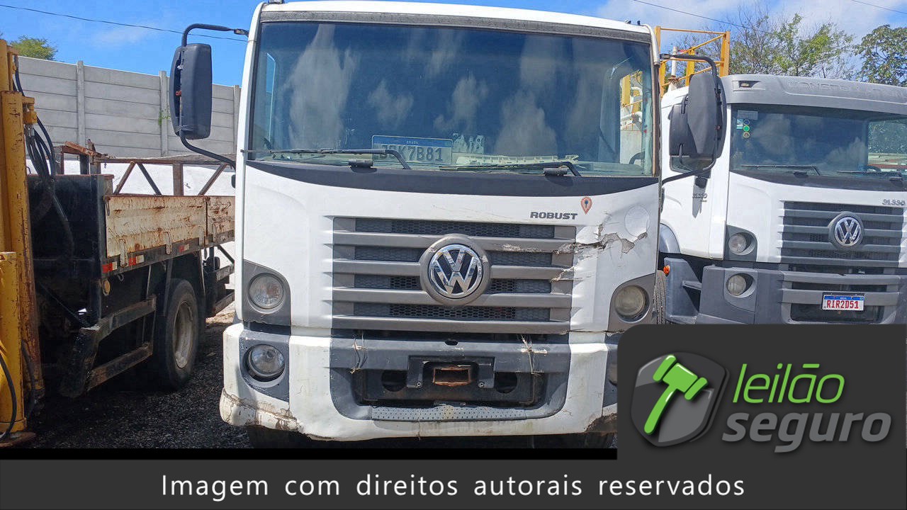 LOTE 030 VOLKSWAGEN 17.190 CRM ROB 4X2 2020/2021