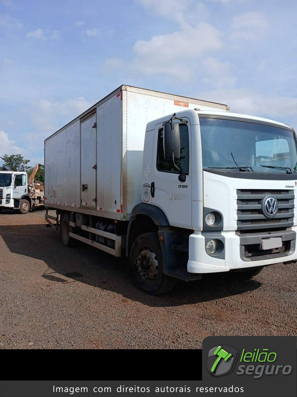 LOTE 047 VOLKSWAGEN 17.190 CRM ROB 4X2 2020/2021
